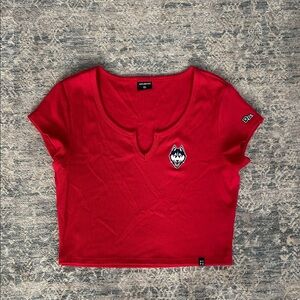 Uconn Huskies Hype & Vice Cropped Shirt